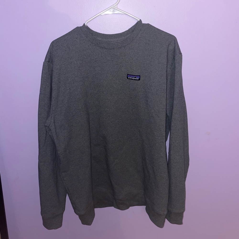 Patagonia Heather Gray Regular Fit Top